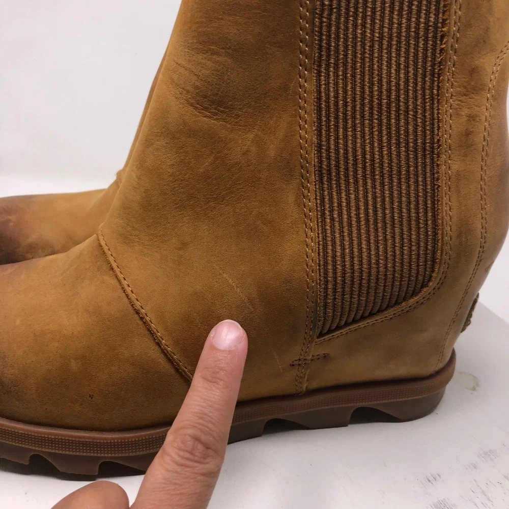 Sorel Joan of Arctic Wedge II Chelsea Boots Womens 9 Camel Brown Urban Outdoor